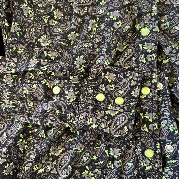 Cowgirl hardware rodeo shirt - Picture 2 of 6